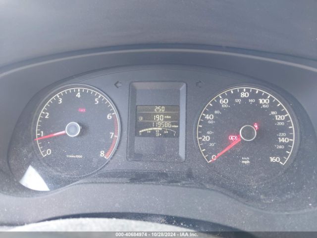 3VW1K7AJ3EM429312 Volkswagen Jetta 2.0l S