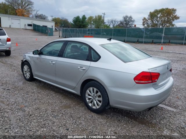 1VWAT7A37EC098413 Volkswagen Passat 1.8t Wolfsburg Edition