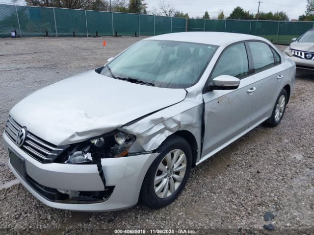 1VWAT7A37EC098413 Volkswagen Passat 1.8t Wolfsburg Edition