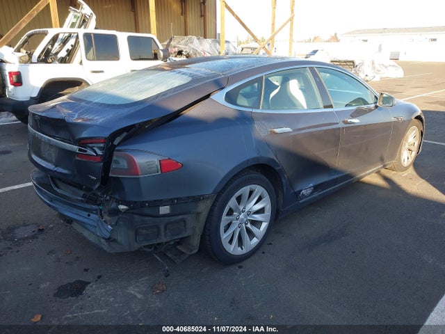 2017 TESLA MODEL S 5YJSA1E29HF180372 Photo 3