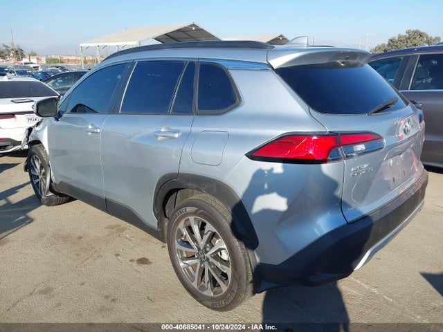 Toyota Corolla Cross Xle 2023 7MUDAAAGXPV061160 Image 3