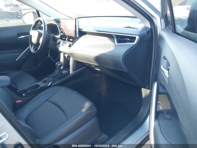 Toyota Corolla Cross Xle 2023 7MUDAAAGXPV061160 Image 5