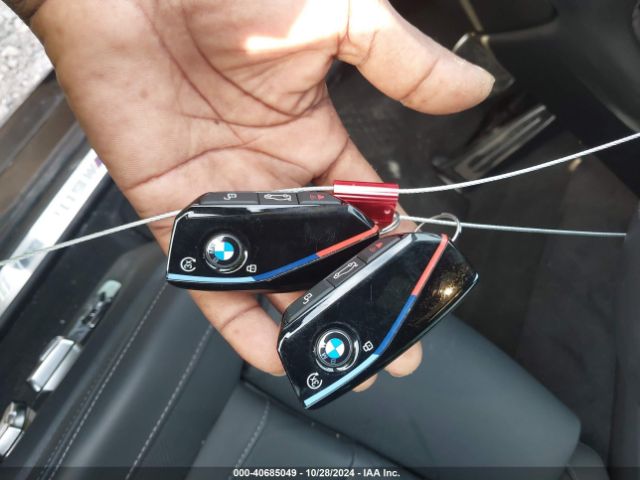 5UX33EU0XS9X20415 BMW X5 M60i