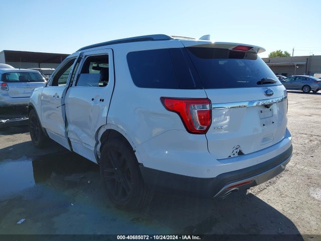 Ford EXPLORER XLT 2016 1FM5K7D85GGC34446 Image 3