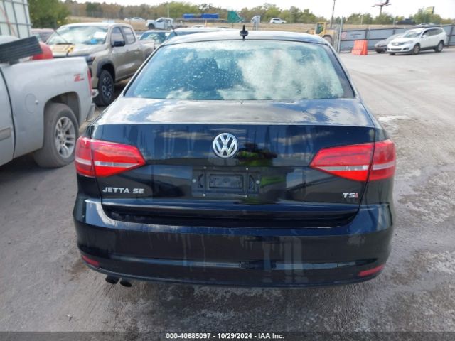3VWB17AJ9FM356469 Volkswagen Jetta 1.8t Se