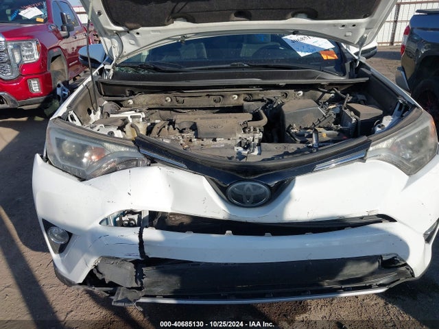 Toyota Rav4 Xle 2017 JTMWFREV7HD099373 Image 10