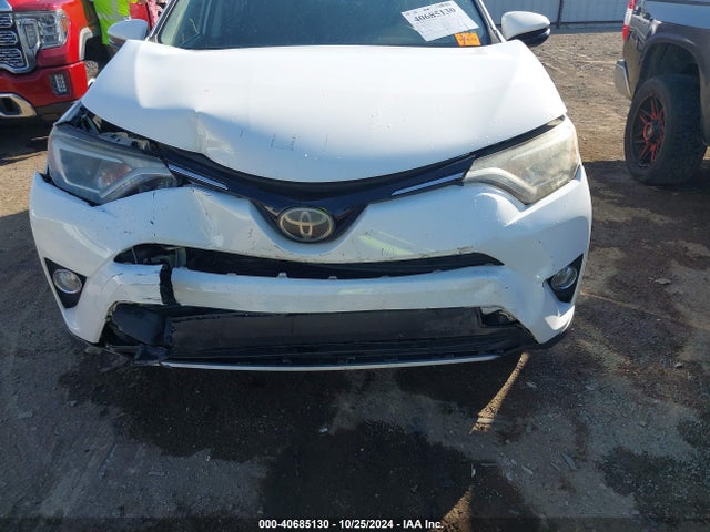 Toyota Rav4 Xle 2017 JTMWFREV7HD099373 Image 12