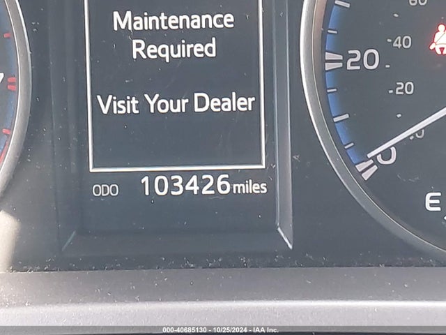 Toyota Rav4 Xle 2017 JTMWFREV7HD099373 Image 15