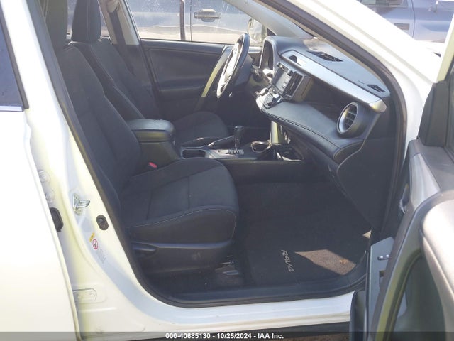 Toyota Rav4 Xle 2017 JTMWFREV7HD099373 Image 5