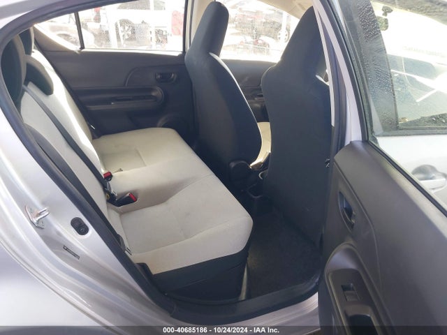JTDKDTB3XG1136355 Toyota Prius C One