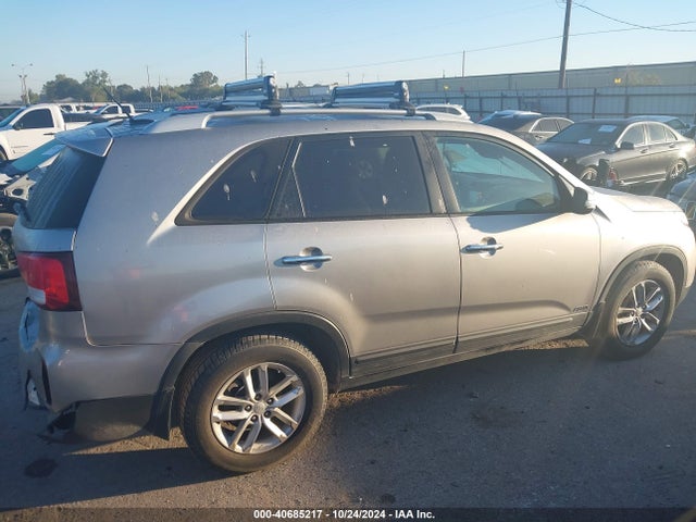 KIA SORENTO LX 2014 5XYKTDA69EG518801 Image 13