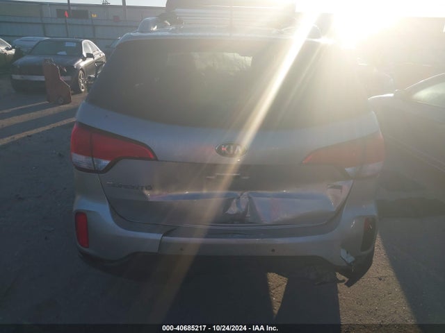KIA SORENTO LX 2014 5XYKTDA69EG518801 Image 16