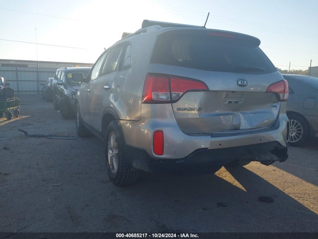 KIA SORENTO LX 2014 5XYKTDA69EG518801 Image 3