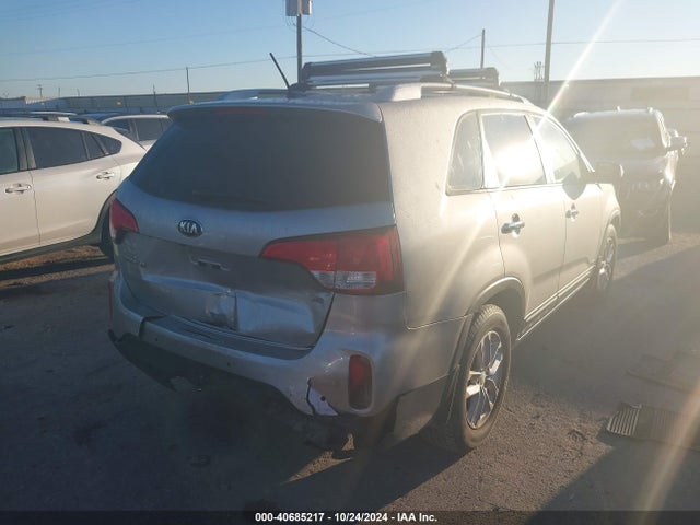 KIA SORENTO LX 2014 5XYKTDA69EG518801 Image 4