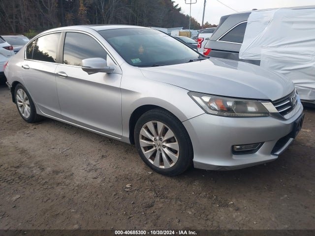 40685300 :رقم المزاد ، 1HGCR2F81DA077392 vin ، 2013 Honda Accord Ex-l مزاد بيع