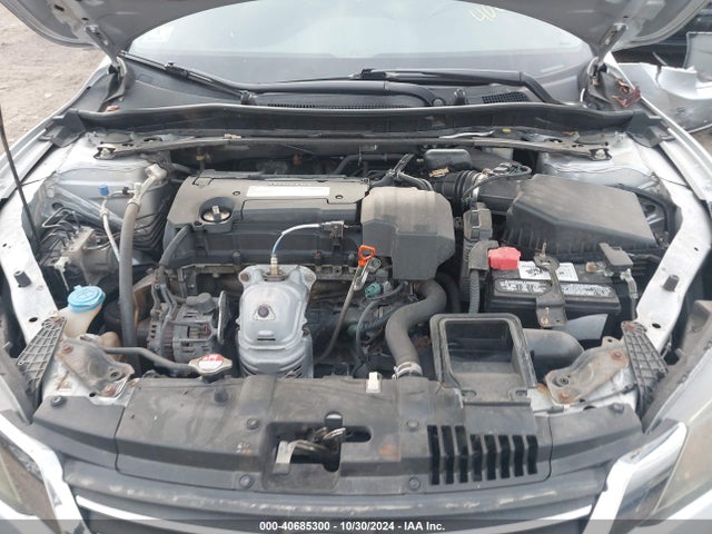 40685300 :رقم المزاد ، 1HGCR2F81DA077392 vin ، 2013 Honda Accord Ex-l مزاد بيع