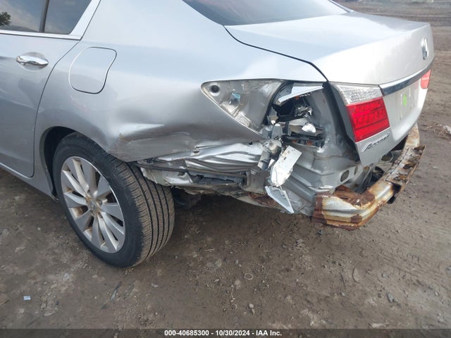 40685300 :رقم المزاد ، 1HGCR2F81DA077392 vin ، 2013 Honda Accord Ex-l مزاد بيع