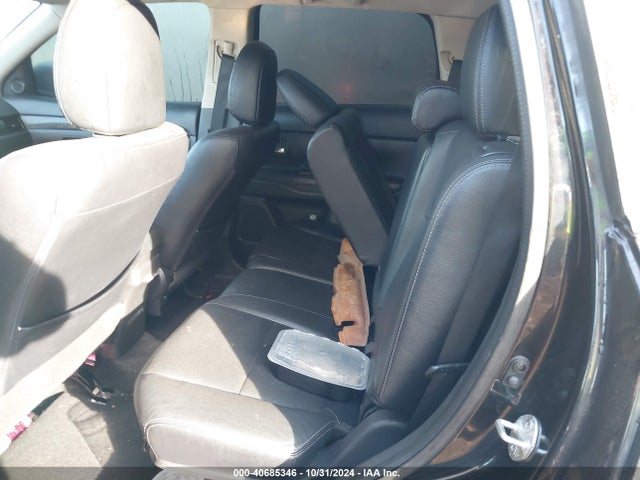 JA4AZ3A36GZ036070 Mitsubishi Outlander Sel