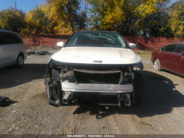 3C4NJDCB1JT349244 Jeep Compass Limited 4x4