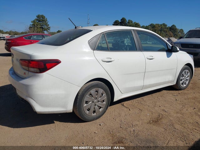 KIA RIO S 2018 3KPA24AB5JE125638 Image 4