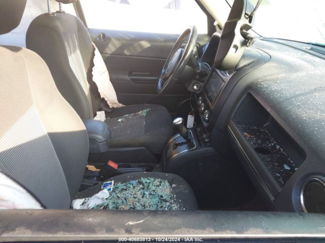 1C4NJPFA6GD640468 Jeep Patriot Latitude