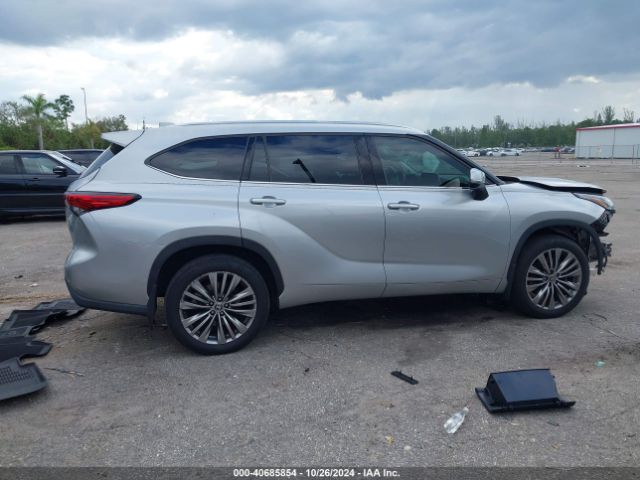5TDFZRBH3MS129389 Toyota Highlander Platinum