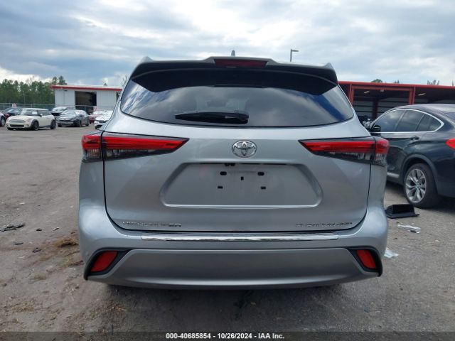 5TDFZRBH3MS129389 Toyota Highlander Platinum