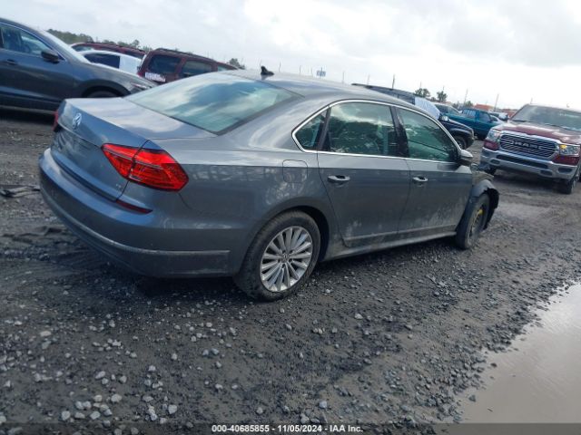 1VWBT7A34GC061262 Volkswagen Passat 1.8t Se