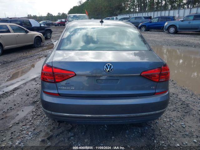 1VWBT7A34GC061262 Volkswagen Passat 1.8t Se