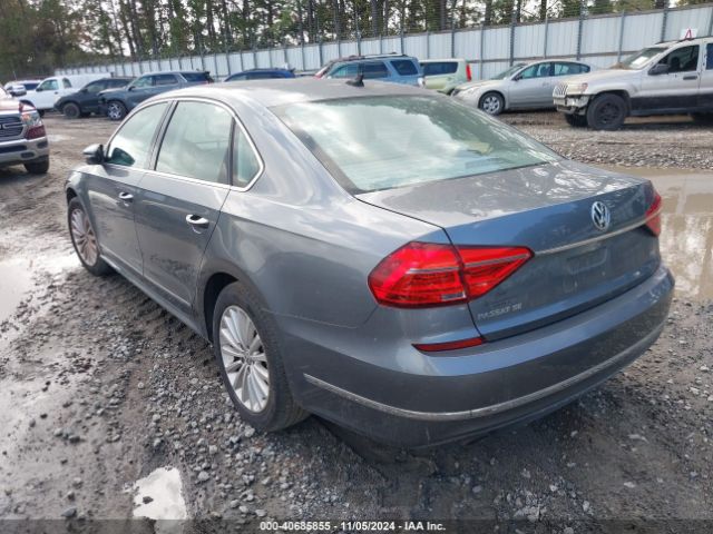 1VWBT7A34GC061262 Volkswagen Passat 1.8t Se