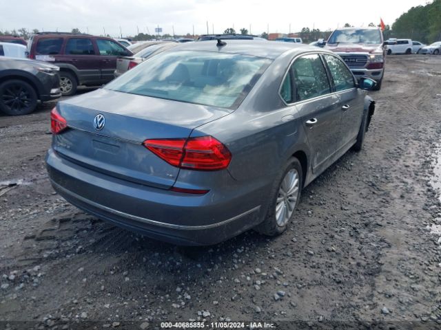 1VWBT7A34GC061262 Volkswagen Passat 1.8t Se