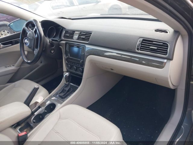 1VWBT7A34GC061262 Volkswagen Passat 1.8t Se