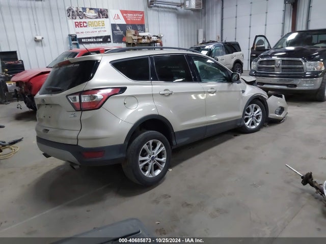Ford ESCAPE SE 2017 1FMCU9G98HUE73574 Image 4