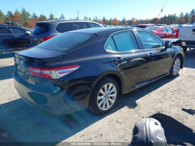 4T1B11HKXJU085744 Toyota CAMRY LE