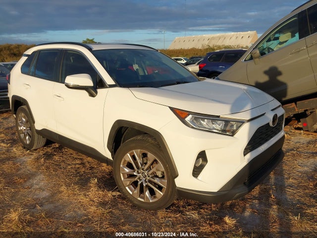 Toyota Rav4 Xle Premium 2020 JTMC1RFVXLD517529 Image 1