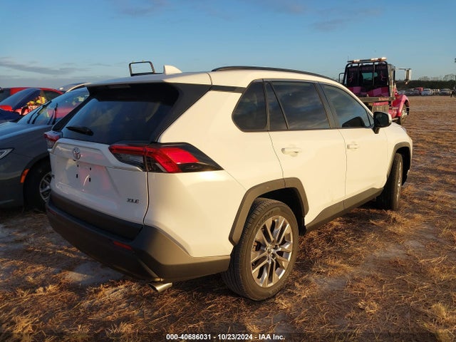 Toyota Rav4 Xle Premium 2020 JTMC1RFVXLD517529 Image 4