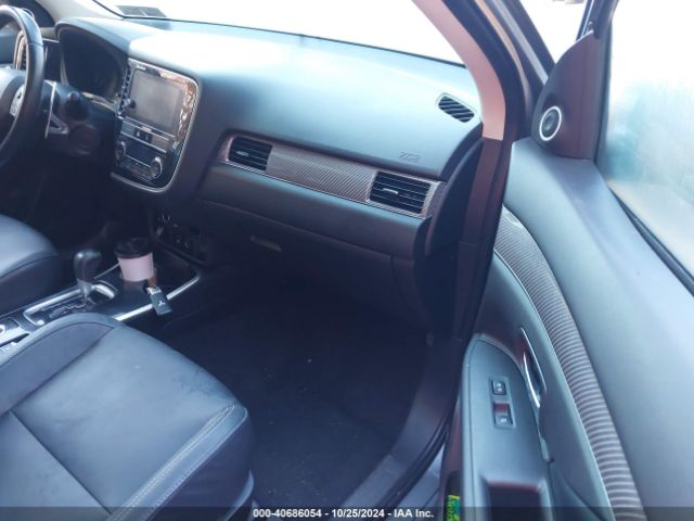 JA4JZ4AX4KZ017731 Mitsubishi OUTLANDER GT