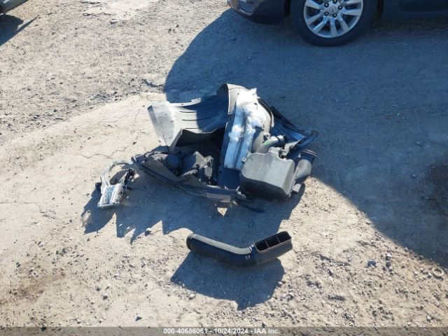 3KPF24AD7KE114052 KIA Forte Lxs