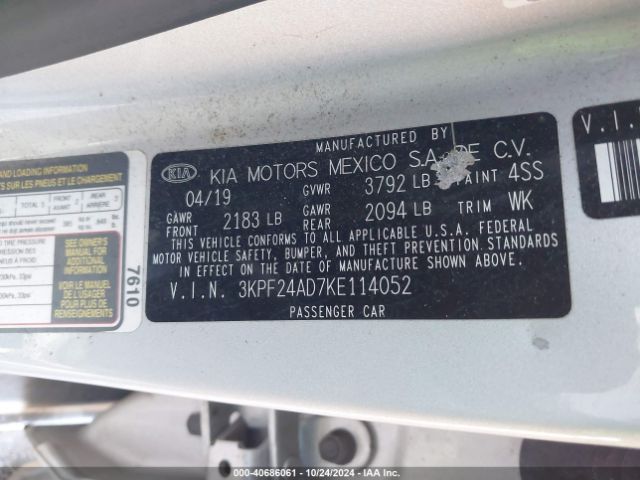 3KPF24AD7KE114052 KIA Forte Lxs