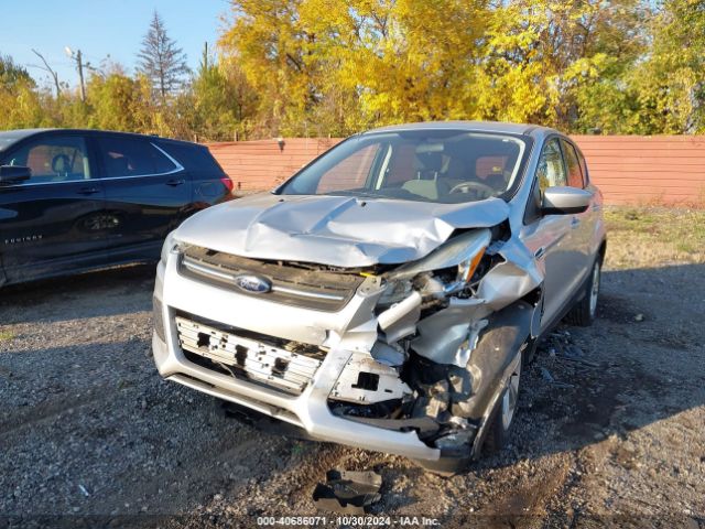 1FMCU9GX7FUA64283 Ford ESCAPE SE