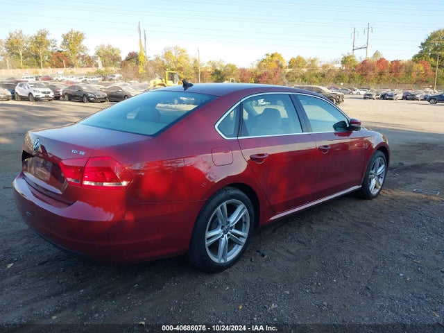 1VWBV7A32FC064816 Volkswagen Passat 2.0l Tdi Se