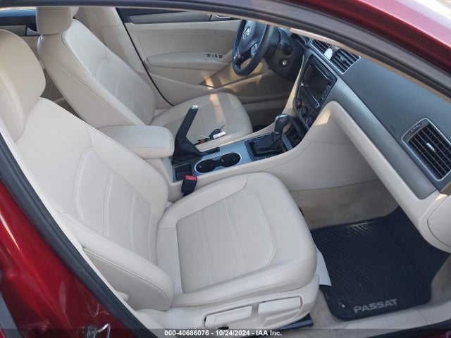 1VWBV7A32FC064816 Volkswagen Passat 2.0l Tdi Se