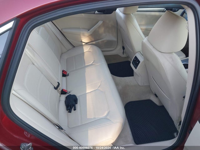 1VWBV7A32FC064816 Volkswagen Passat 2.0l Tdi Se