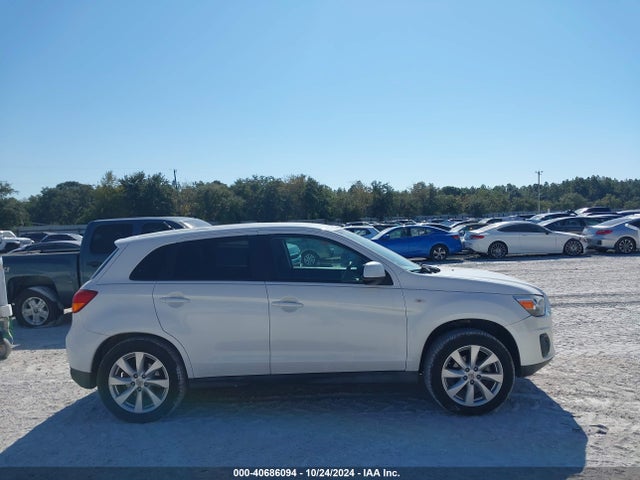 4A4AP3AU4FE045269 Mitsubishi Outlander Sport Es