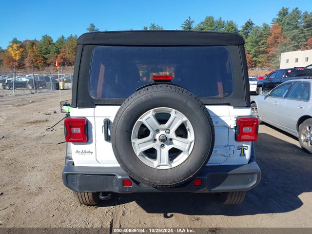 1C4HJXDG8MW864104 Jeep Wrangler Unlimited Sport S 4x4