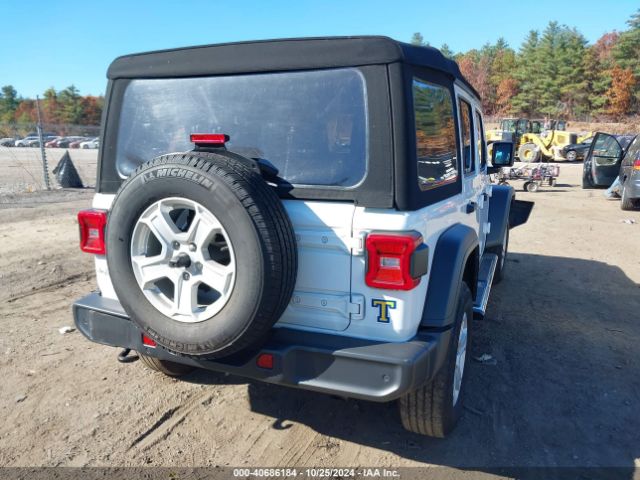 1C4HJXDG8MW864104 Jeep Wrangler Unlimited Sport S 4x4