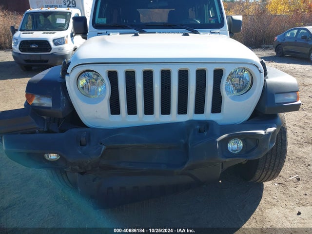 1C4HJXDG8MW864104 Jeep Wrangler Unlimited Sport S 4x4