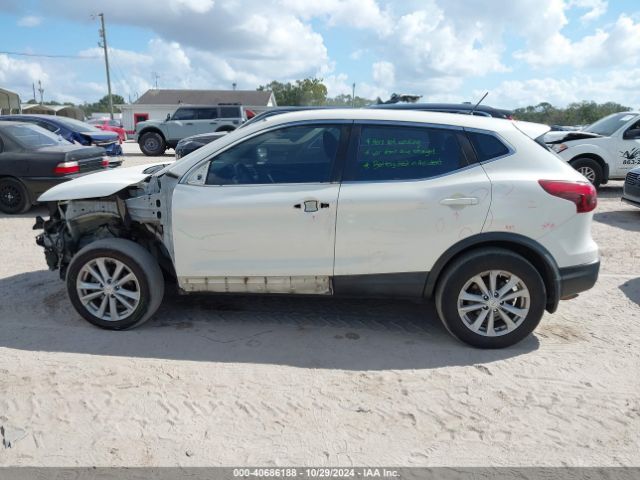 JN1BJ1CP9HW007237 Nissan Rogue Sport S