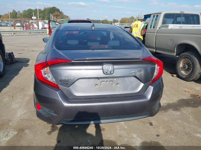 Honda Civic Ex-t 2018 2HGFC1F38JH641596 Image 16