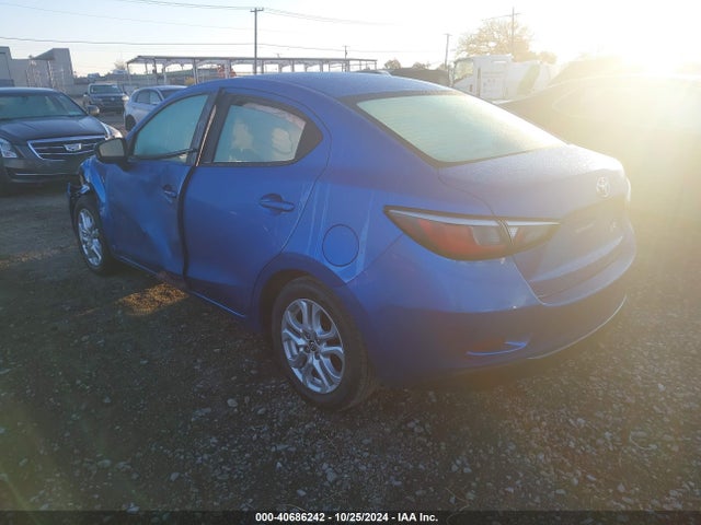 3MYDLBYV2HY186437 Toyota YARIS IA